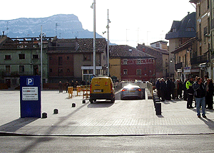 El pasado viernes 21 de diciembre se puso en funcionamiento el aparcamiento subterráneo de Jaca, ubicado en la plaza Biscós.