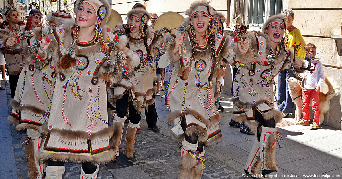 El inicio de la 49 edición del Festival Folklórico de los Pirineos está cada vez más cerca. Durante la primera semana de agosto, 21 grupos de 16 países participarán en la fiesta del folclore mundial. 