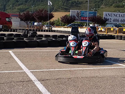 Karting en Jaca: Karts individuales, dobles, junior y carreras