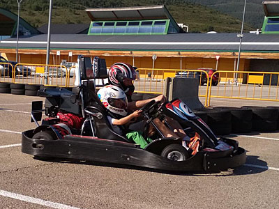 Karting en Jaca: Karts individuales, dobles, junior y carreras