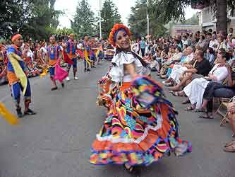 Grupo de Venezuela en el desfile de clausura.