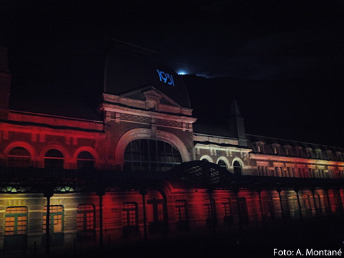 Estación Internacional de Canfranc iluminada