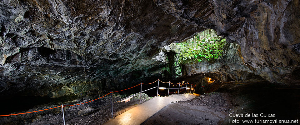 Cueva de las Güixas de Villanúa