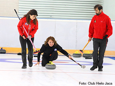 Por un lado, y por tercera temporada consecutiva, se celebrará en Jaca el IX Campeonato de España Absoluto de Curling en su modalidad de Dobles-Mixto
