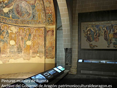 Calificada así por varios especialistas, la colección del Museo Diocesano de Jaca ofrece al visitante más de 2.000 m² expositivos que albergan un valioso tesoro de arte medieval: capiteles, tallas de Vírgenes y de Cristos, rejas románicas y por supuesto, la colección de pinturas murales originales, románicas y góticas, lo que convierten al MDJ en uno de los museos de pintura medieval más importantes del mundo. 