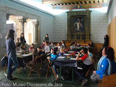 Taller infantil en el museo diocesano de Jaca en 2015