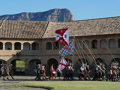 El público se volcó con la Recreación de los Tercios en la Ciudadela de Jaca