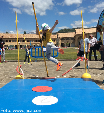 La Comarca de la Jacetania y el Ayuntamiento de Jaca organizan este domingo el II Encuentro Deportivo Tecnológico de la Jacetania, con la colaboración del Consorcio del Castillo de San Pedro y el patrocinio de Movistar