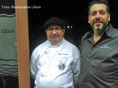 Ha comenzado la semana de Oloron en Jaca  con la preparación de una Garburade con los restauradores locales. Foto: Restaurante Lilium