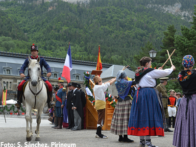 El próximo 18 de julio tendrá lugar en Canfranc la tercera edición de la Recreación de la inauguración de la Estación de Canfranc. El evento contará con la participación de la Banda municipal de música de Jaca, el grupo de jota Uruel, un grupo folclórico francés, coches históricos, el grupo recreacionista militar de Fayón, la comitiva con la presencia de las autoridades y más de 200 voluntarios. 