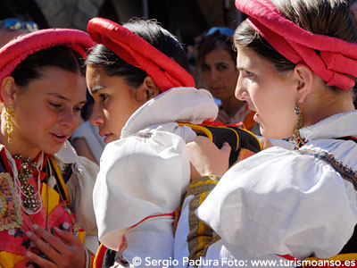 Ansó celebra este domingo el Día del Traje ansotano