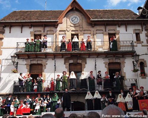 La cueva y el Centro de Interpretación de la localidad jacetana acogerán, hasta el próximo domingo, la “Semana de las Güixas”.