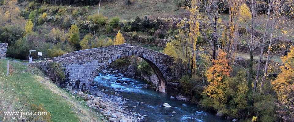 Son varios los tramos del camino Francés por Aragón que podemos recorrer. Parte de Somport y pasa por Canfranc, Villanúa, Castiello y Jaca para seguir hacia Santa Cilia, Arrés, Berdún y Artieda.