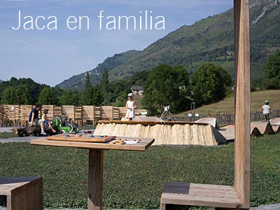 JACA CON NIOS: parques, cuevas, aventura, tirolinas...