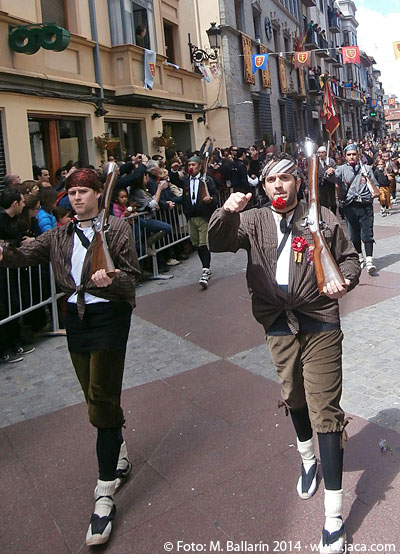 Desfile del Primer Viernes de Mayo en Jaca