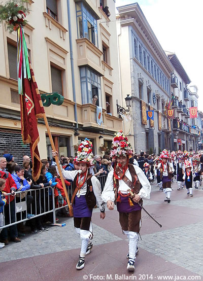 Desfile del Primer Viernes de Mayo en Jaca