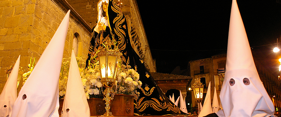 8- Procesiones de Semana Santa en Jaca