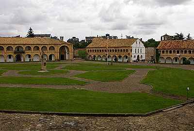 © Pirineum. Ciudadela - Castillo de San Pedro