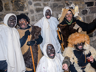 . Ansó recuperará también para la ocasión a sus personajes del Carnaval tradicional (onso, toledo, madamas, ánimas y arado). 