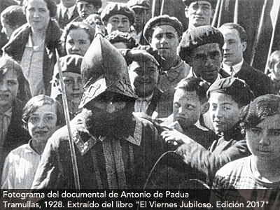 Fotograma del documental de Antonio de Padua Tramullas, 1928. Extraído del libro "El Viernes Jubiloso. Edición 2017"