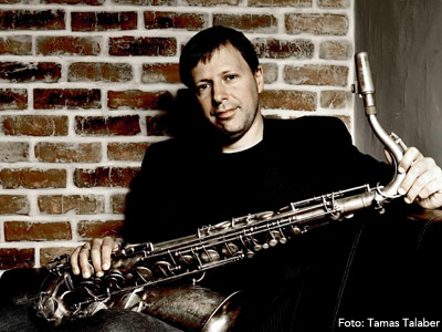 El broche final al Festival lo pondrá Chris Potter, una de las grandes figuras del saxo, compositor y arreglista que visitará Oloron con su trío.