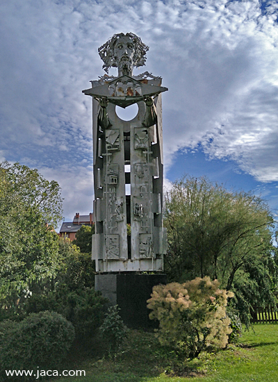“Monumento a la Jacetania” de Ángel Orensanz