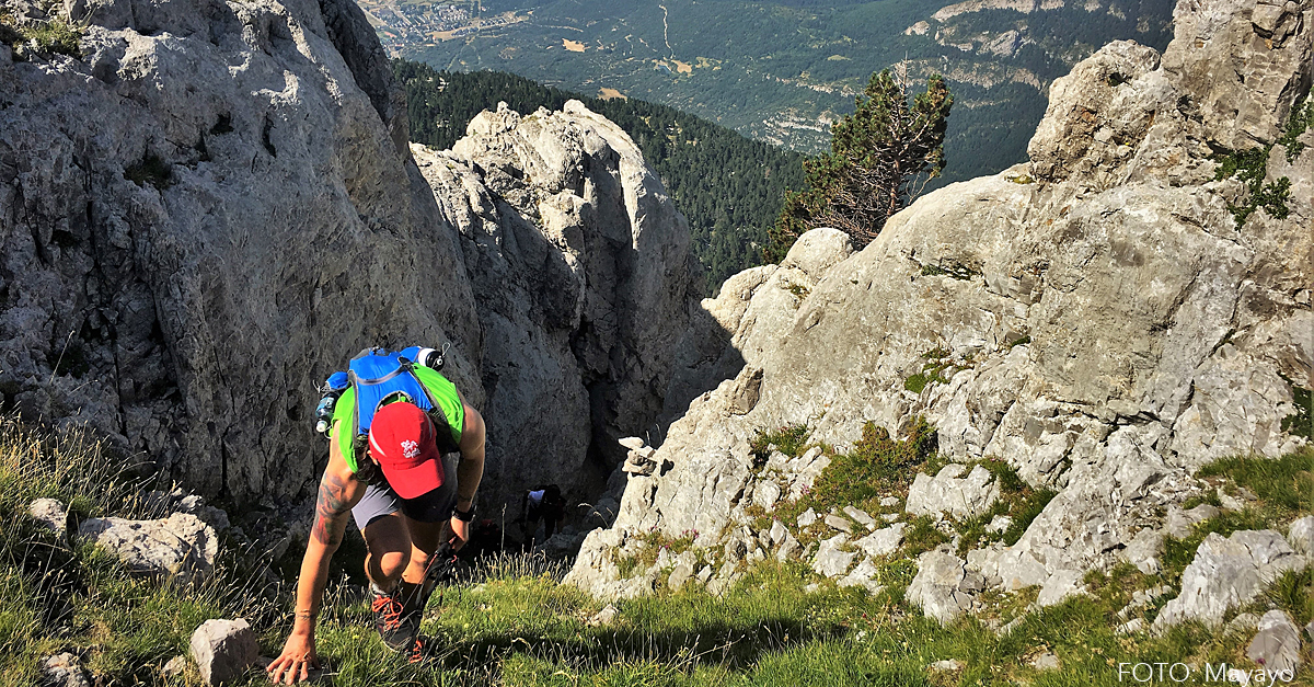 500 corredores, 220 voluntarios, 5.000 litros de bebida, 800 kg de fruta y más de 4.000 banderas de señalización para una carrera de carreras. Del 8 al 10 de septiembre la Canfranc-Canfranc incluye: Km. vertical Descenso, 16km, Maratón, Ultra 70k y Ultra 100k . 