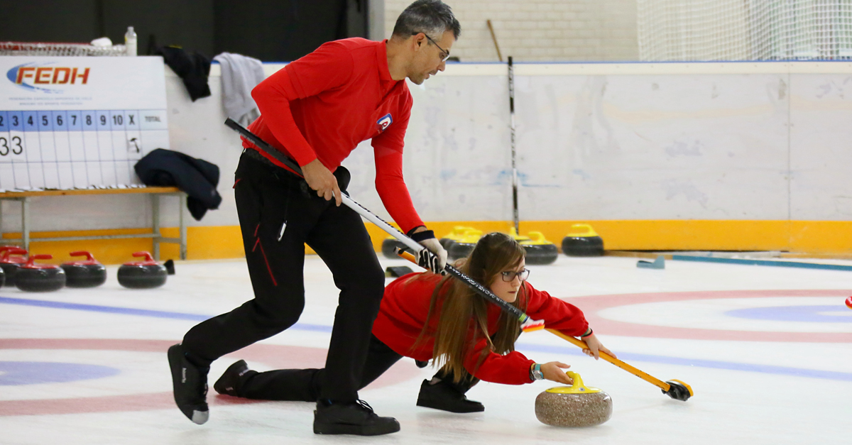 La jugadora del Curling Club Hielo Jaca Carmen Pérez será uno de los cuatro componentes que integrarán la selección española mixta que participará en la próxima edición de los Juegos Olímpicos de la Juventud, que se celebrarán del 9 al 22 de enero en la ciudad de Lausana (Suiza).
