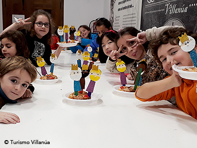 Los pequeños también tendrá su propuesta culinaria con un taller dulce de Semana Santa, en el que se elaborarán “Cofrades”, con masa de galletas, fondant y chocolate (de 4 a 14 años).