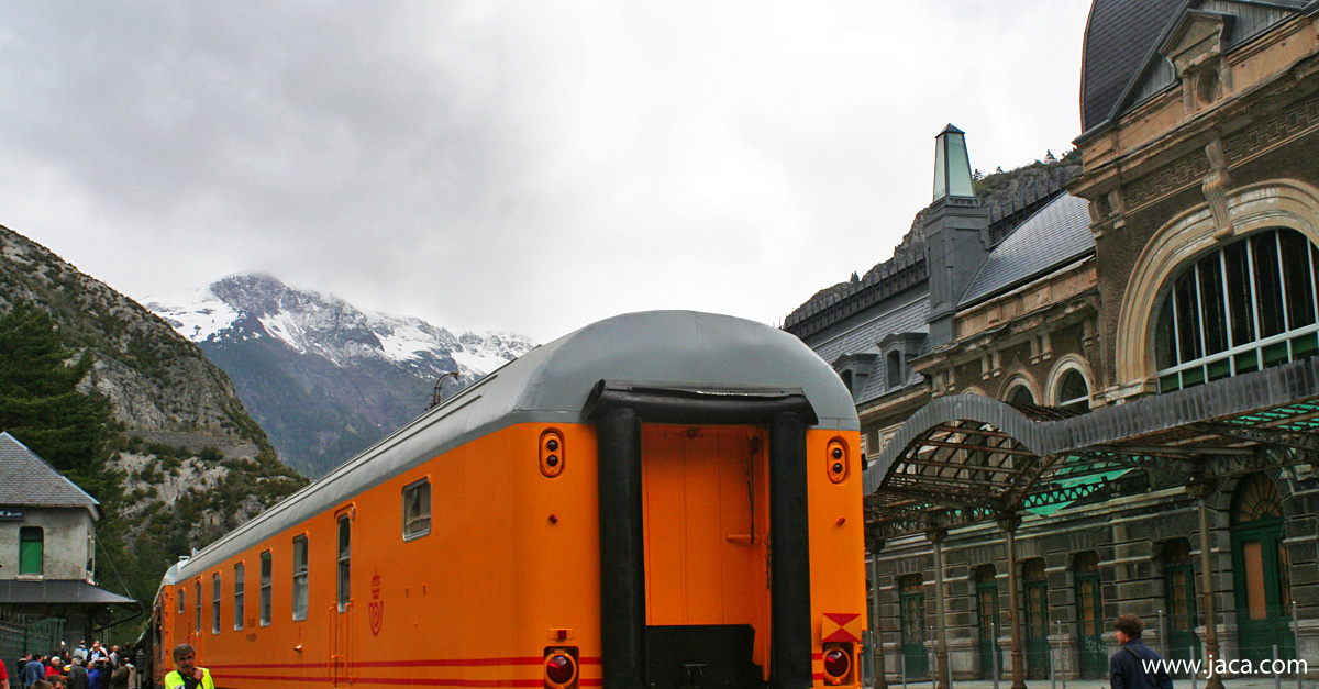 Los días 7 y 8 de abril, Canfranc acogerá la quinta edición de las Jornadas del Canfranero, un foro anual de debate, un punto de conocimiento e intercambio sobre el ferrocarril del Canfranc y su futura reapertura. 