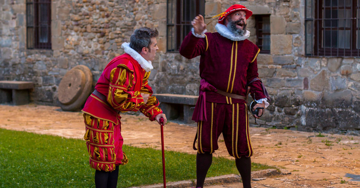 Vuelven las visitas teatralizadas a la Ciudadela de Jaca  11/07/2018. Jaca   El maestre Juan de Velasco, el capitán de la fortaleza y el arquitecto Spannochi recorrerán, de nuevo, los rincones de la Ciudadela de Jaca y nos desvelarán los secretos del Castillo de San Pedro, cómo se construyó y cómo se vivía en la época. 