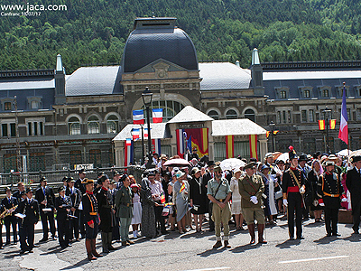 Canfranc vuelve a 1928 para recrear la inauguración de su estación