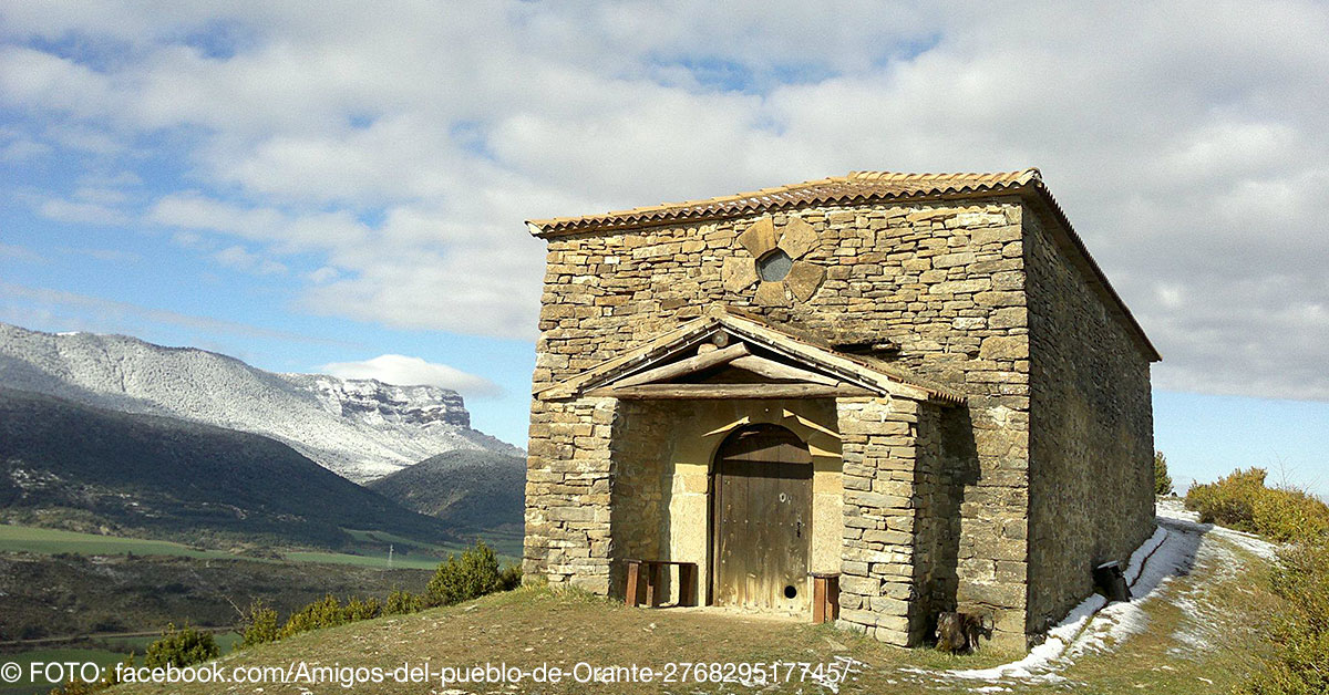 Los vecinos de Orante, en la Jacetania, organizan la romería de San Benito este domingo a las 13h y el miércoles 21 continuarán con la hoguera... ¿te animas a conocer un lugar muy especial? 