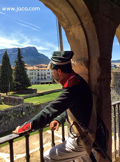 El rodaje de parte de este documental alrededor del poema épico “Parzival”, escrito en el siglo XIII y uno de los principales mitos de la cultura alemana, se ha llevado a cabo en Monzón, el castillo de Montearagón, San Pedro el Viejo de Huesca, parte una zona del camino francés del Camino de Santiago por Aragón, San Adrián de Sásabe en Borau, y San Juan de la Peña. 