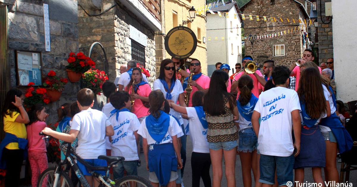 La Ronda de Boltaña y la Charanga "Os Mozés" pondrán la nota musical a las fiestas patronales, que se celebran del 5 al 8 de septiembre, con un programa que tiene como objetivo divertir y entretener a toda la familia con todo tipo de propuestas: música, bailes, disfraces, degustaciones, procesión, festival de jotas, actividades infantiles y familiares y, entre otras, campeonatos de todo tipo, tiro al plato, poker o guiñote. 
