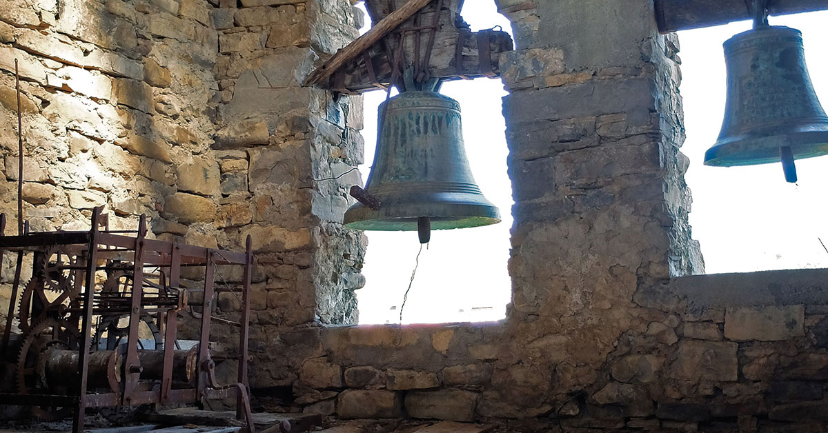 “El paisaje sonoro de la Jacetania: campanas, toques y relojes públicos” es la nueva publicación de la Asociación Sancho Ramírez que junto con varias charlas en torno a este tema darán a conocer estos elementos patrimoniales, presentes en la mayoría de los pueblos de nuestra comarca.