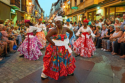 Exposición fotográfica “El 50 Festival Folklórico de los Pirineos, en la calle”