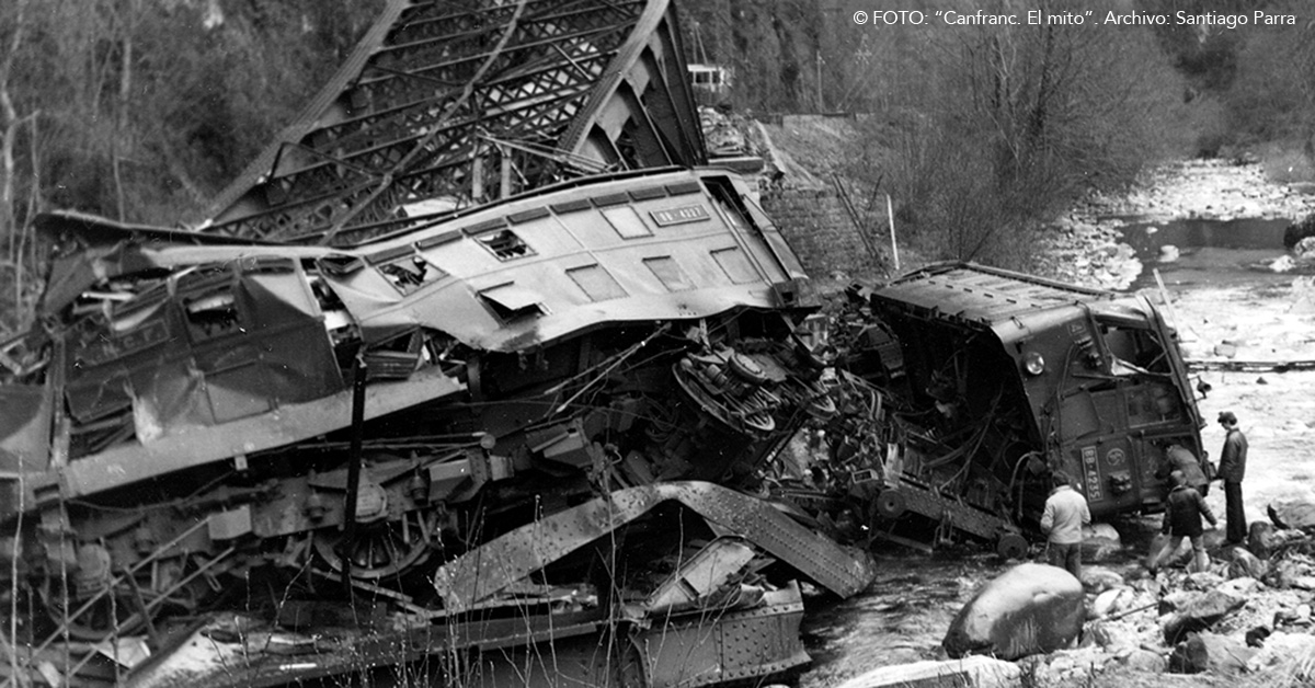 50 años del último viaje del Canfranero por Francia

23/03/20 . Jaca 

El 27 de marzo de 1970 el “canfranero” enfiló su último viaje hacia España. Fue una fría mañana de Viernes Santo cuando, a causa de la escarcha en las vías y problemas con los frenos y el suministro eléctrico de la subestación de Les Forges d’Abel (como relata el periodista Sergio Sánchez en el libro “Canfranc. El mito”), el tren inicia un desbocado descenso que terminará con el descarrilamiento y accidente en el Puente de L’Estanguet que quedó destrozado. Nunca más se restablecería el tráfico por ese tramo.