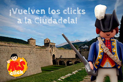 Finalmente, queda la exposición de los “Clicks” una muestra temporal de más de 160 metros cuadrados de dioramas y miles de pequeños clicks de Playmobil en el Museo de Miniaturas Militares en colaboración con la Asociación Española de Clicks (AESCLICK) y el Ayuntamiento de Jaca. 8 escenarios diferentes con más de 8.000 piezas de playmobil.