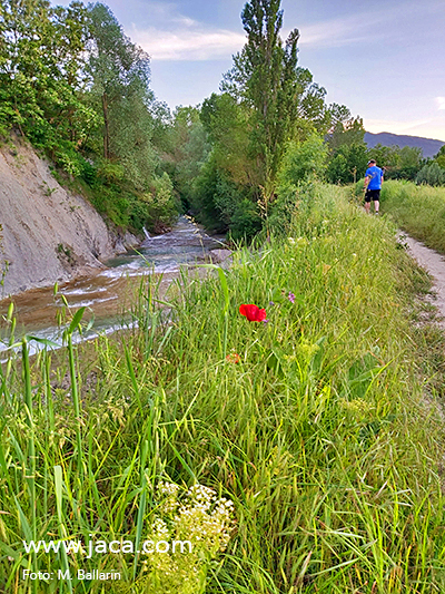 JACA SENDEROS DE NATURALEZA E HISTORIA