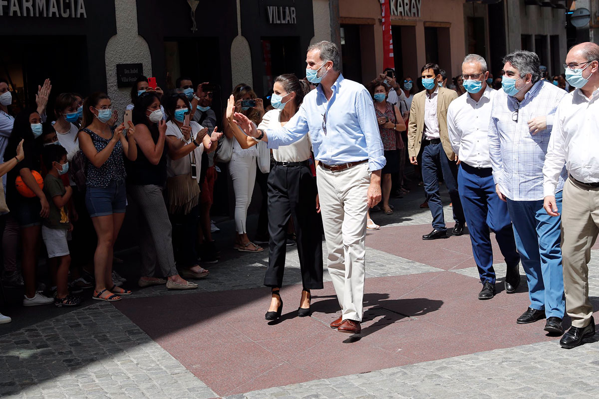 Los reyes de España, don Felipe y doña Leticia, visitarán el Monasterio de San Juan de la Peña y la localidad de Jaca, donde mantendrán una reunión con los representantes del sector turístico. El viaje se inscribe en la gira autonómica que están realizando por el territorio nacional para apoyar al turismo y será la única etapa en Aragón.