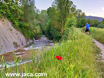 Jaca pone en marcha un extenso programa de rutas guiadas