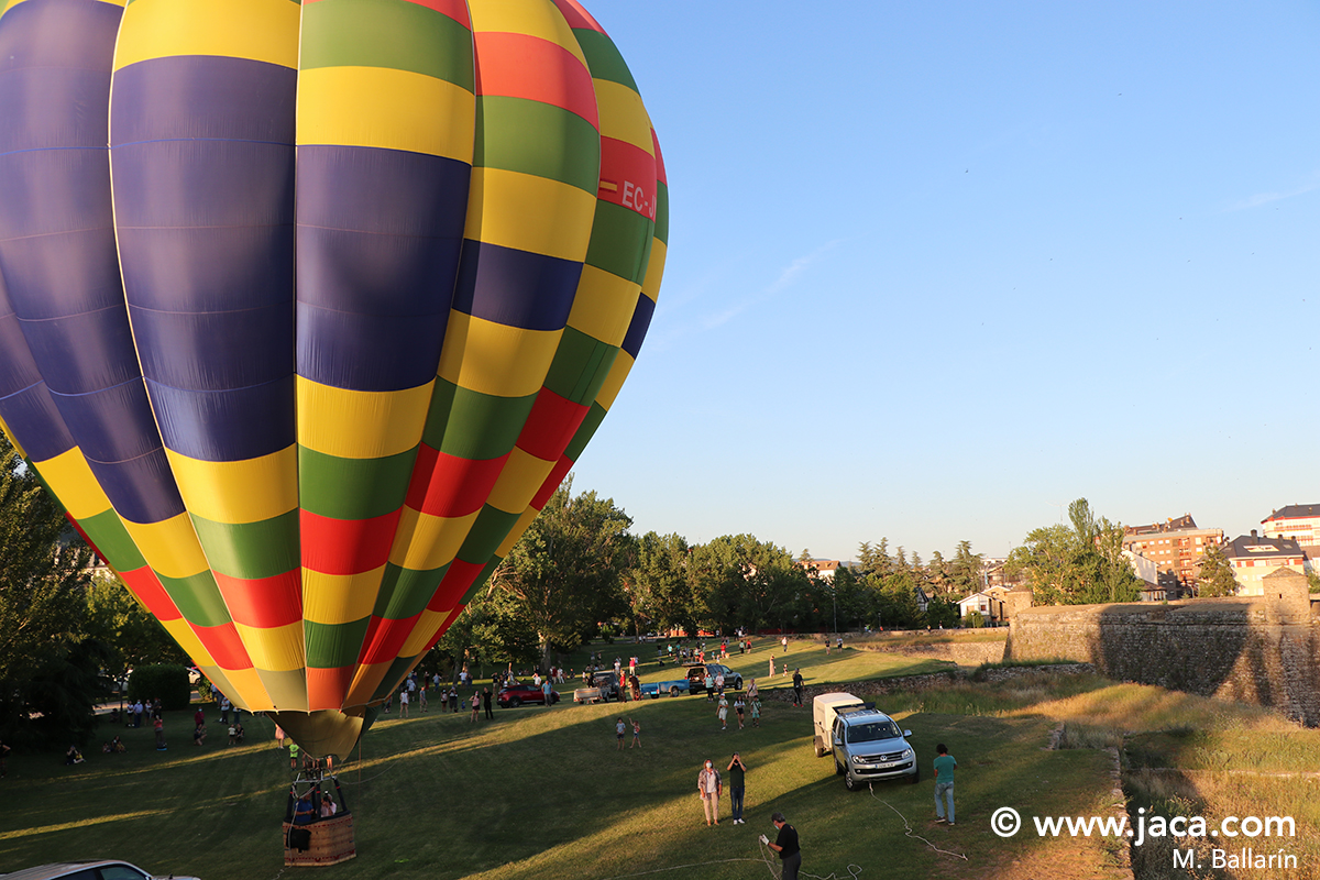 globos aerostáticos en Jaca, Ciudadela . Julio 2021