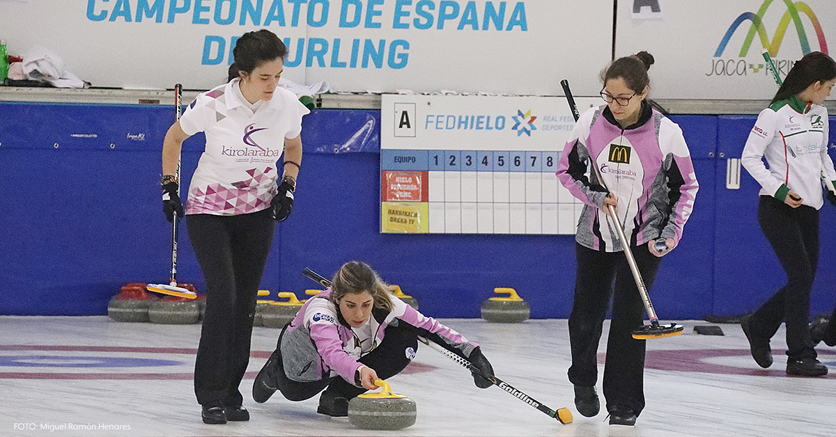 Jaca, sede de los Campeonatos de España de Curling 2022
La Real Federación Española de Deportes de Hielo ha presentado el calendario de competiciones del mismo, todas ellas con sede en Jaca. Siete campeonatos, entre enero y marzo, donde se encontrarán los mejores clubes del país buscando el máximo reconocimiento nacional. 