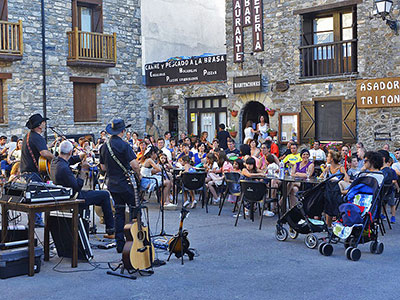 La música y el arte tomarán las calles y plazas de Villanúa