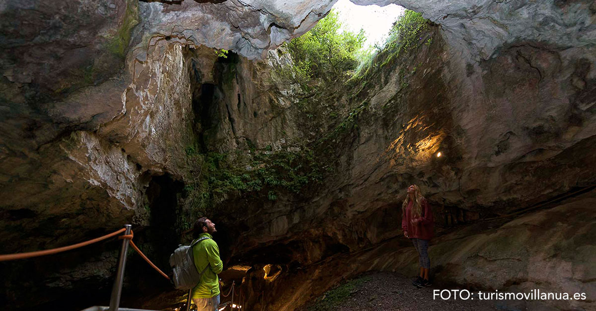 Si queremos descubrir las otras caras de La Cueva de las Güixas de Villanúa, este verano tenemos una cita con las visitas que se pueden disfrutar desde estos días que nos proponen adentrarnos ensu historia, su valor geológico y biológico. Todas las semanas, distintas visitas teatralizadas y guiadas para conocer mejor todos los secretos que este lugar único en el Pirineo aragonés. Reservas de entradas en www.turismovillanua.es