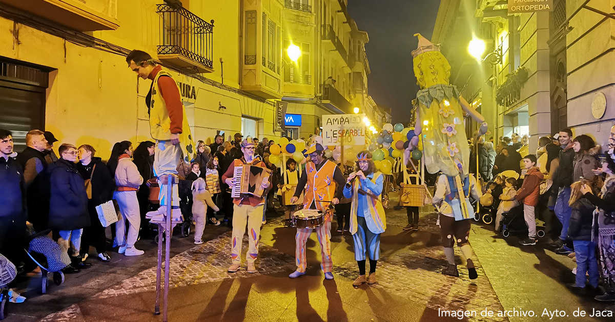 Tras el carnaval biarnés en Ansó y el de los Zarrapatrosos en Berdún, llega el momento de disfrutar del Carnaval en el resto de poblaciones de la Jacetania. Jaca y Canfranc ya han dado a conocer sus propuestas. 