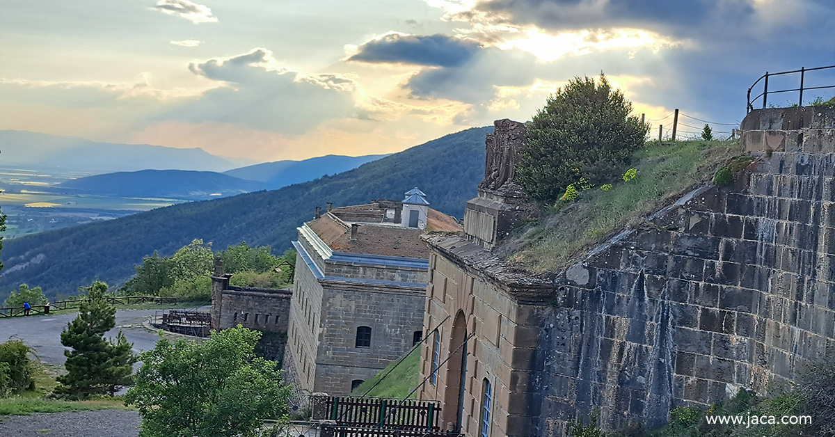 Dar a conocer el patrimonio natural de todo el término municipal de Jaca es uno de los principales objetivos de "Jaca Natural", un nuevo programa de actividades gratuitas y para todos los públicos que se ha puesto en marcha desde el área de Medioambiente del Ayuntamiento de Jaca. 