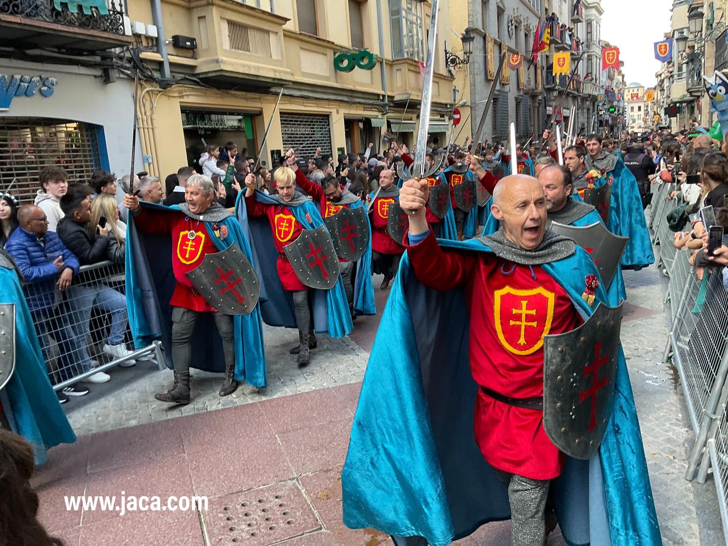 Cuenta atrás para un Primer Viernes de Mayo multitudinario 