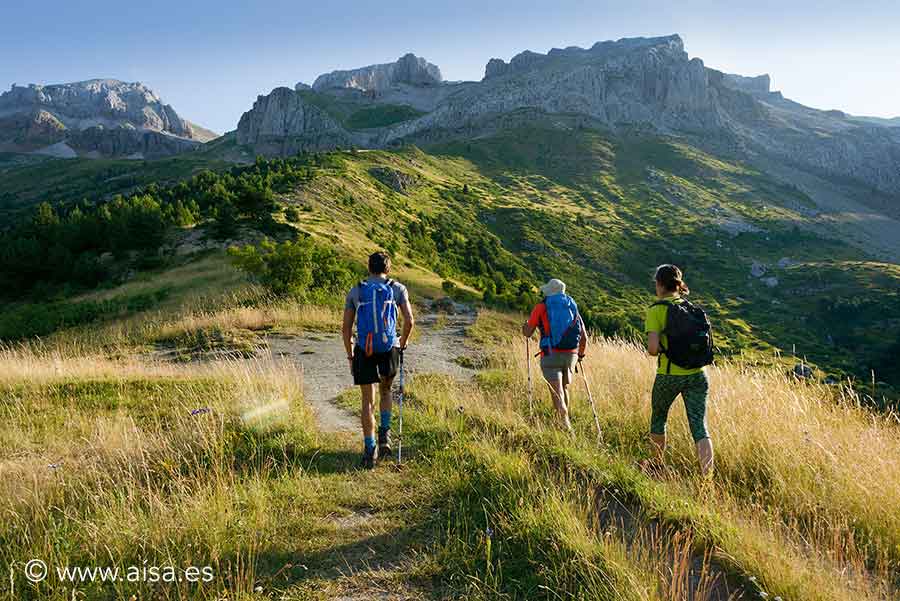 Tres salidas para descubrir el Valle de Aísa en agosto